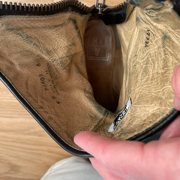 FRYE Veronica VTG BLACK LEATHER Shortie Boots Size 8 - Picture 9 of 16